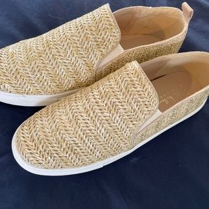 Nicole Miller Size 8 Slip Ons
